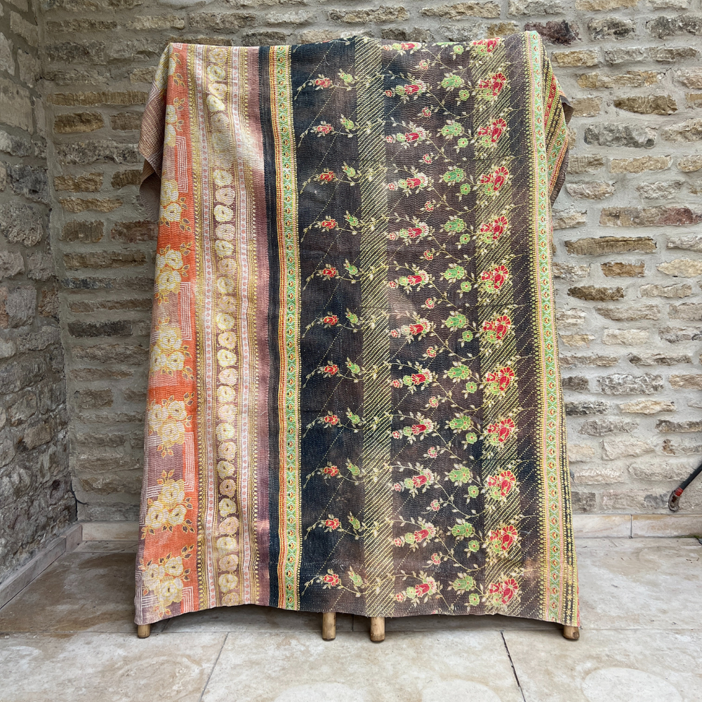 
                      
                        Midweight Kantha Quilt No. 657
                      
                    