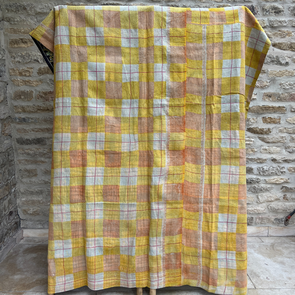 
                      
                        Kantha Quilt No. 558
                      
                    