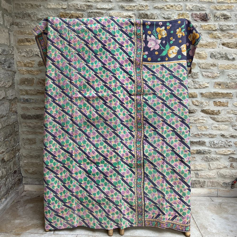 
                      
                        Kantha Quilt No. 542
                      
                    