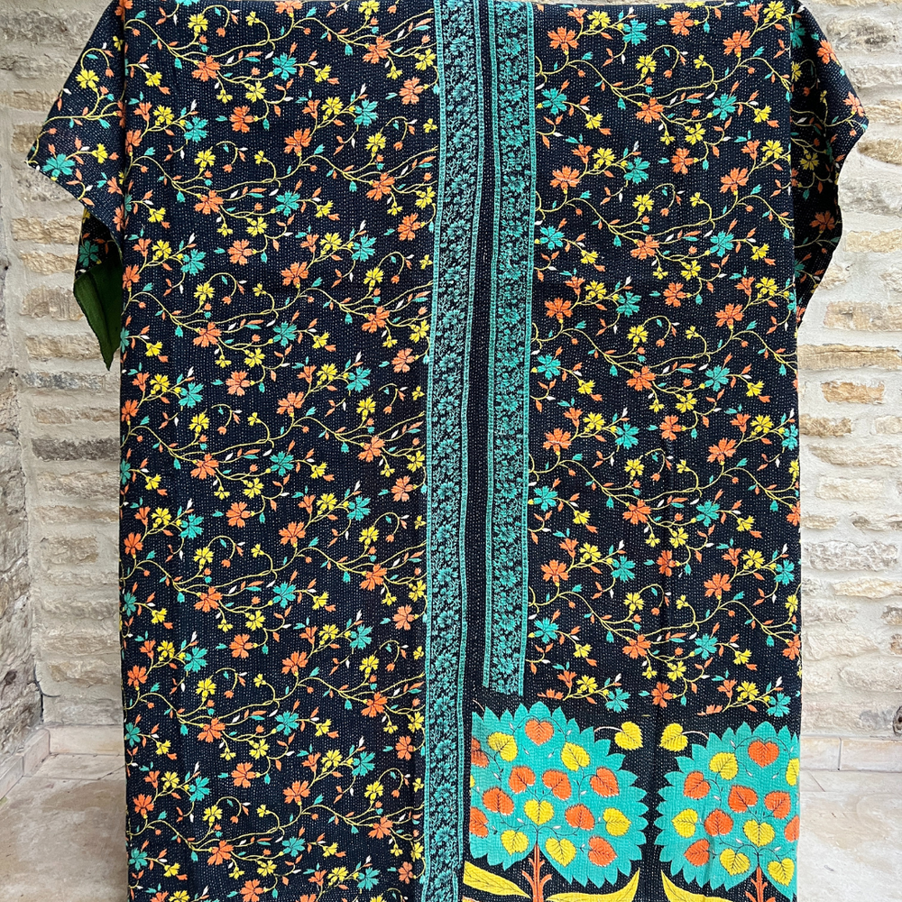 
                      
                        Kantha Quilt No. 517
                      
                    