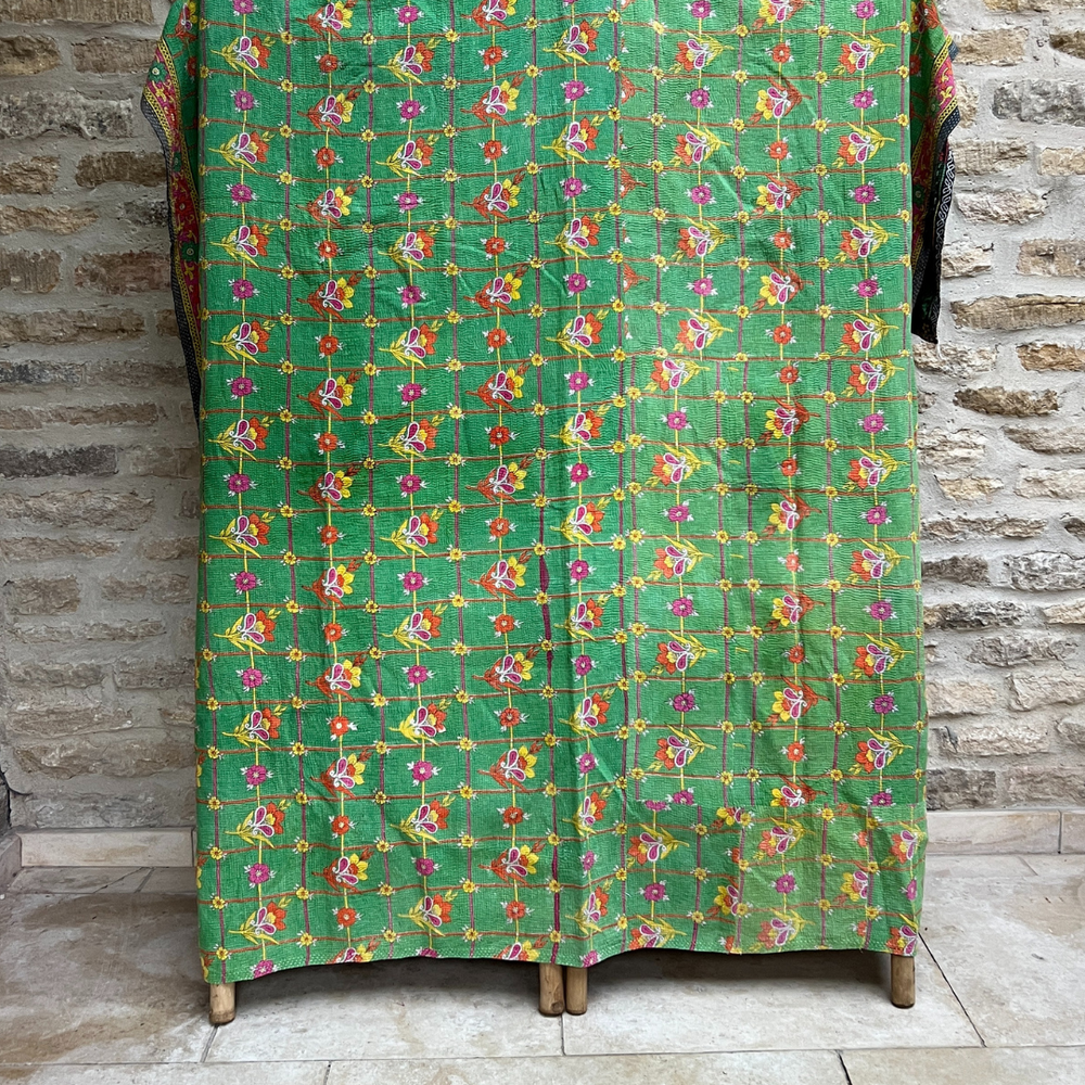 Lightweight Kantha Quilt No. 604