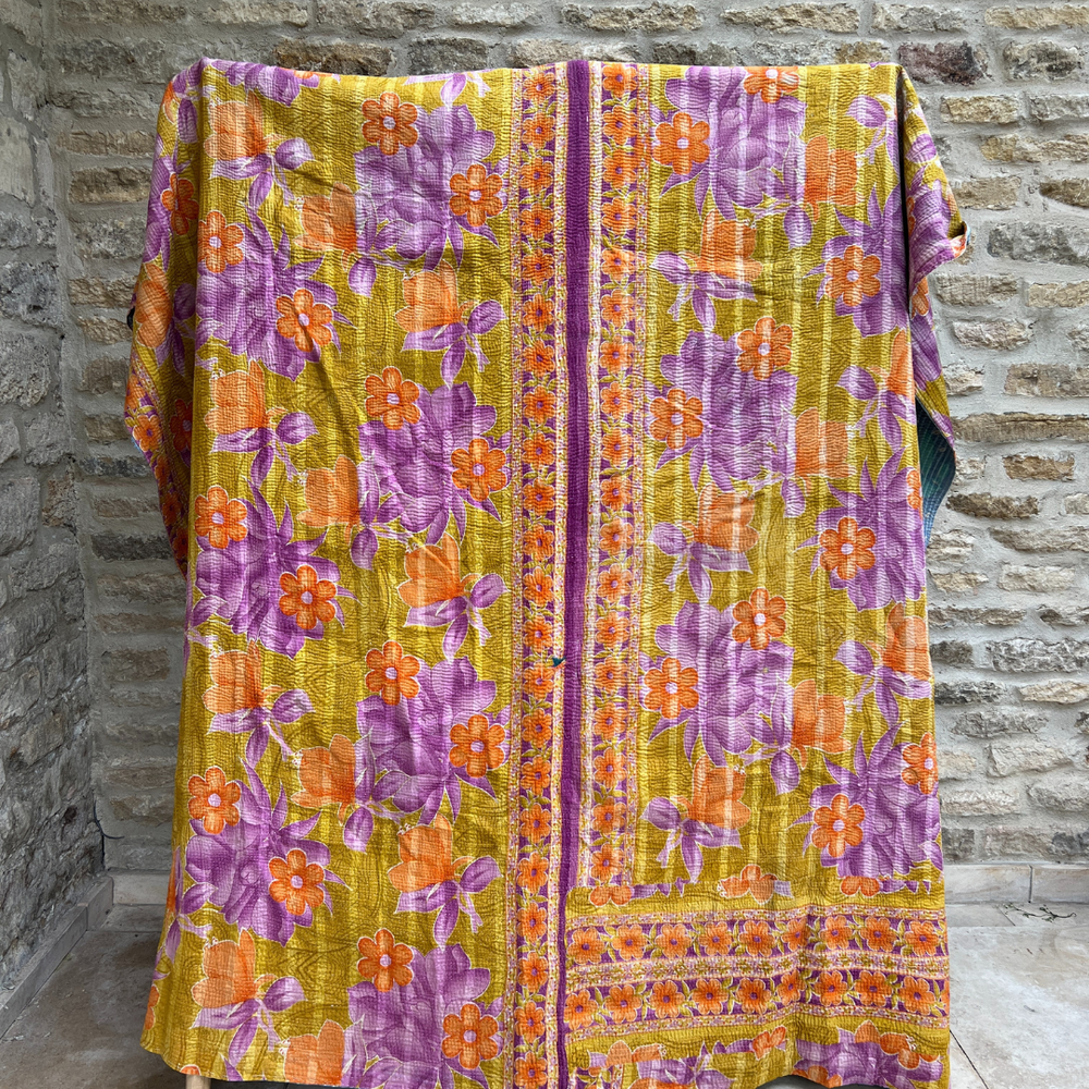 
                      
                        Kantha Quilt No. 416
                      
                    