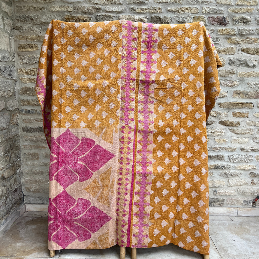 
                      
                        Kantha Quilt No. 531
                      
                    