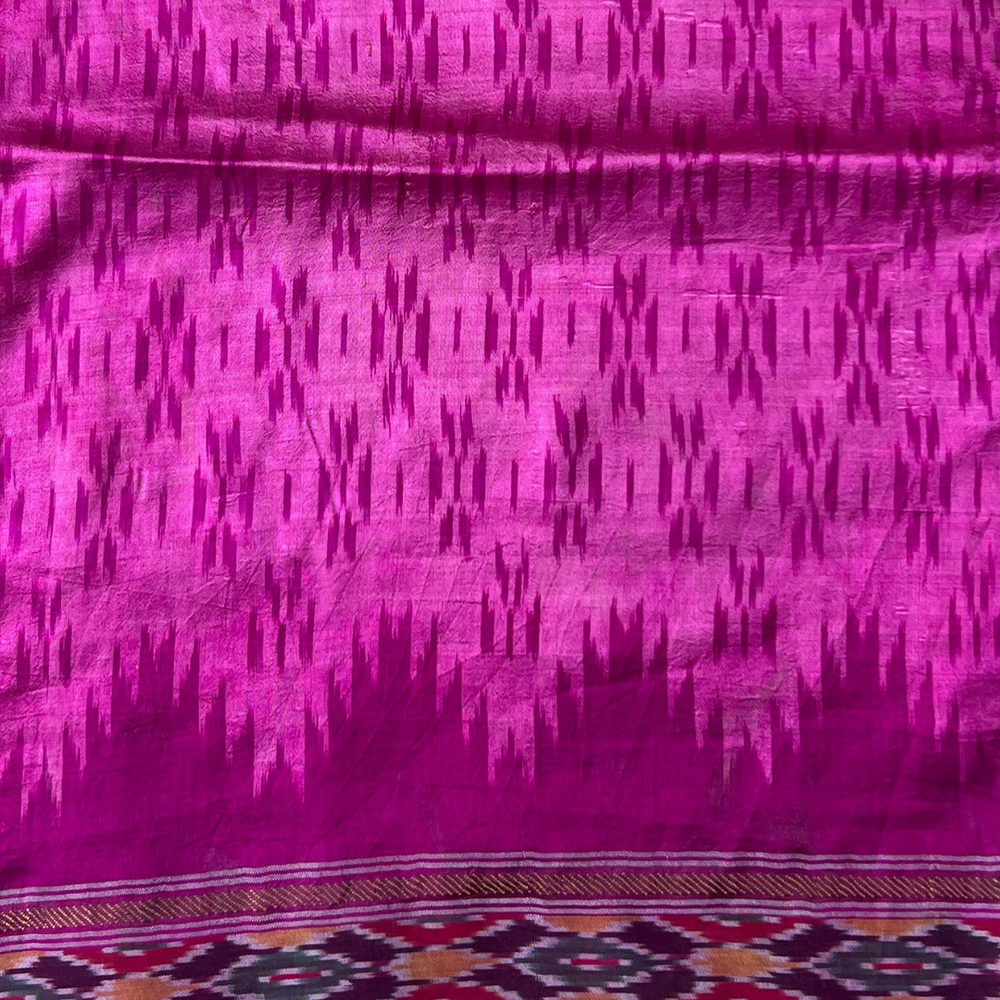 
                      
                        Vintage Silk Sari 022
                      
                    