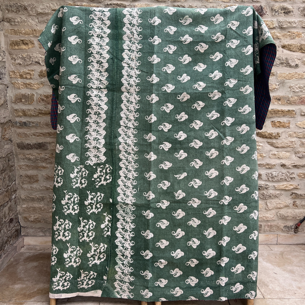 
                      
                        Kantha Quilt No. 560
                      
                    